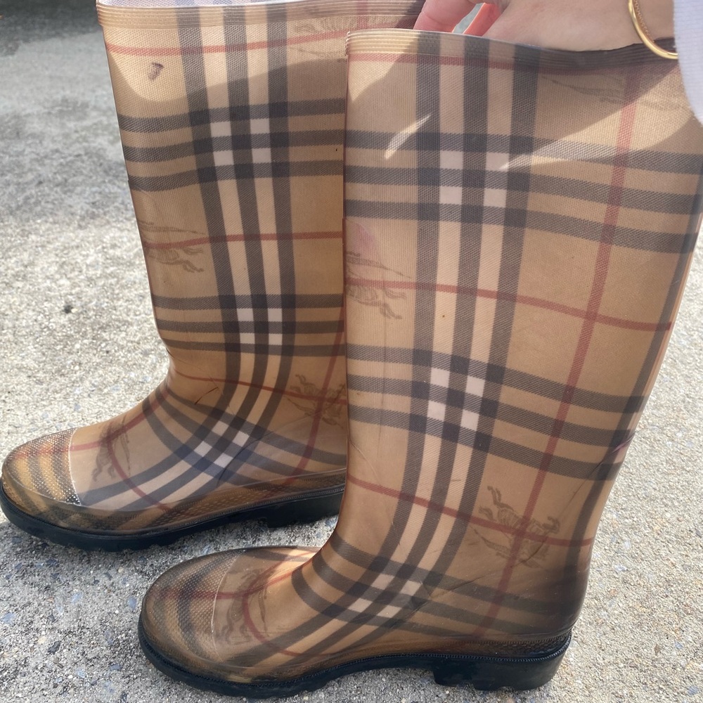 BURBERRY RAIN BOOTS
